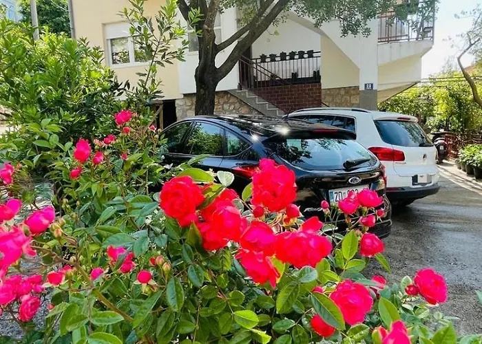 Roko Апартаменты Стариград-Пакленица